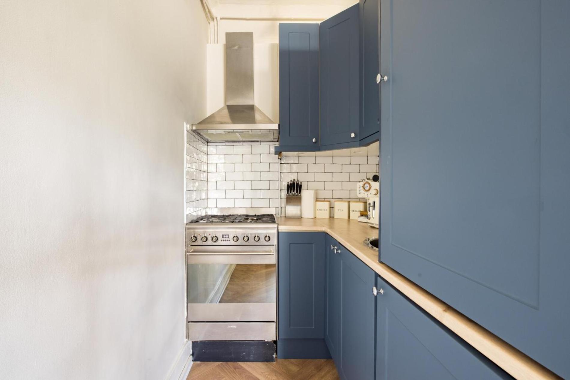 Olympia's Torch 1 Bedroom In Kensington Apartment *